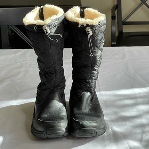 Ugg Australia S/N 5160 Tall Sheepskin Winter Snow Boot | Color: Black | Size: 7